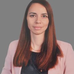 Хайрлварина Юлия