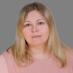 Назарова Елена